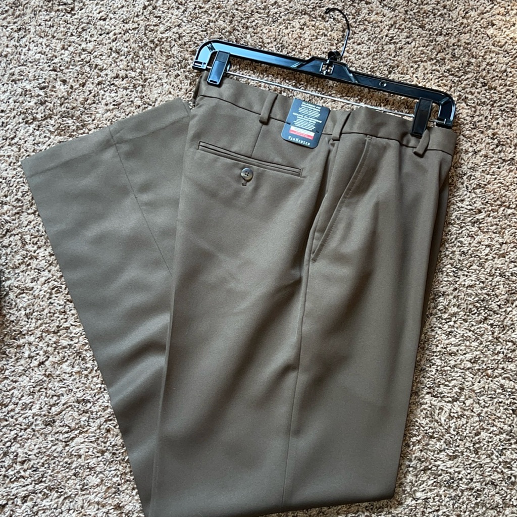 Brand New Van Heusen Mens Dress Pants Bnwt 32x32 Brand New Van Heusen Mens Dress Pants Bnwt 32x32